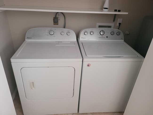 Photo - 901 Joe Yenni Blvd