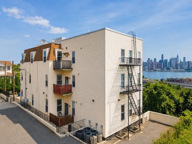 Photo - 5 Oak St Unit 2