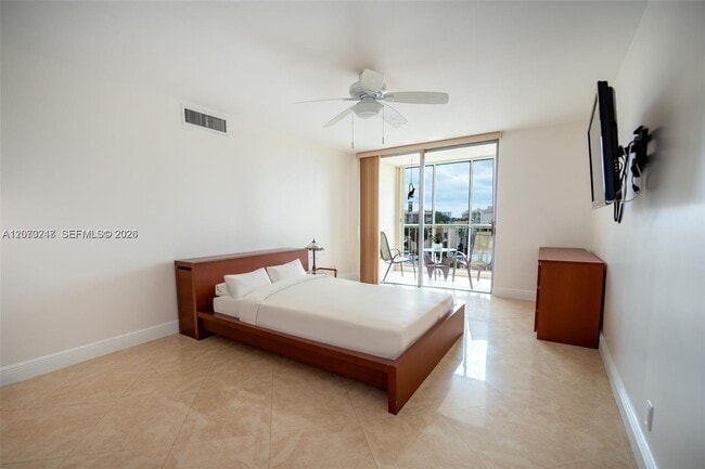 Photo - 2000 Atlantic Shores Blvd Unit 420
