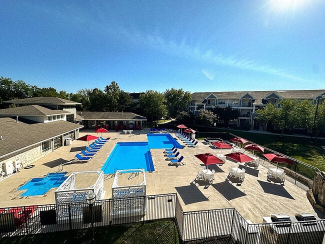 The_Landing_Lawrence_Aerial_View_Pool