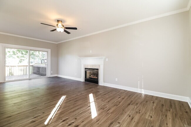 Photo - 14 Olde Charles Towne Ct