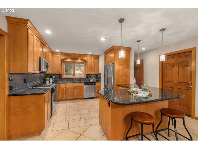 Photo - 16932 Greentree Ave