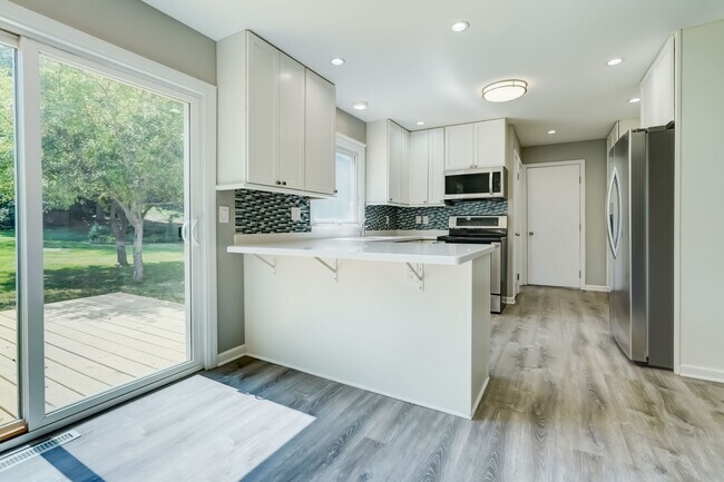 Photo - 161 Railroad Mills Rd