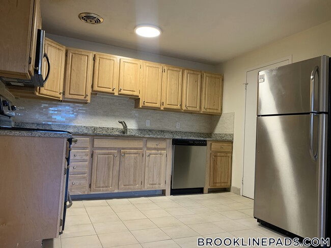 Photo - 110 Babcock St Apartment Unit 42