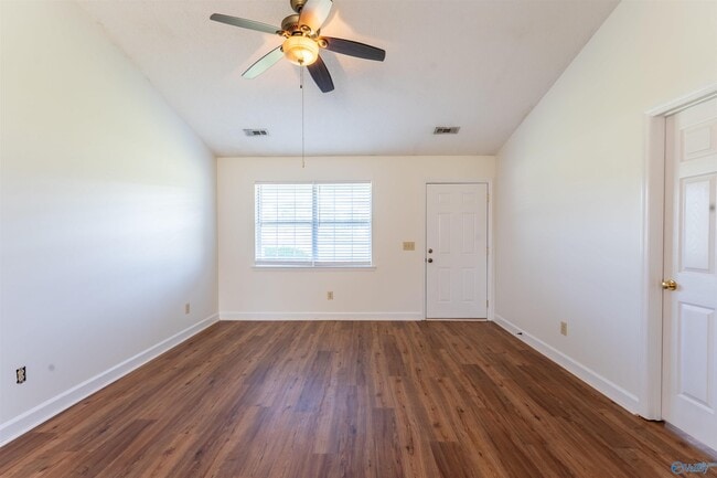 Photo - 896 Toney Rd