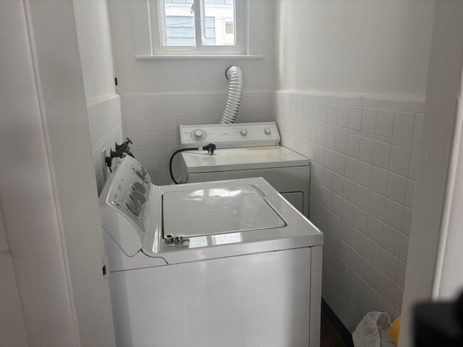 Photo - 73 Pixlee Pl