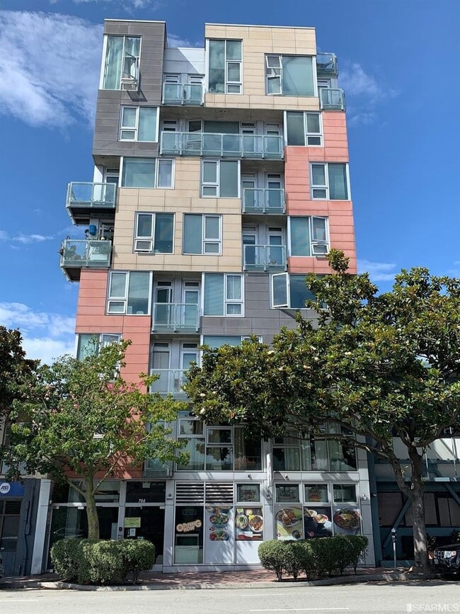 Photo - 766 Harrison St