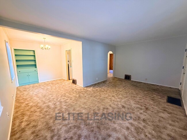 Photo - 1120 SW Jane Ave