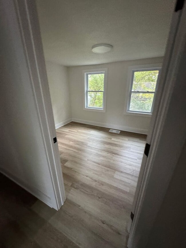 Photo - 4 bed 2 bath House