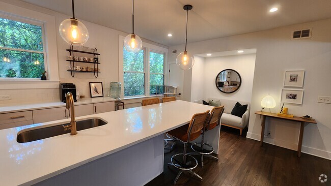 Building Photo - 68 Peachtree Memorial Dr NW Unit #3 Rental