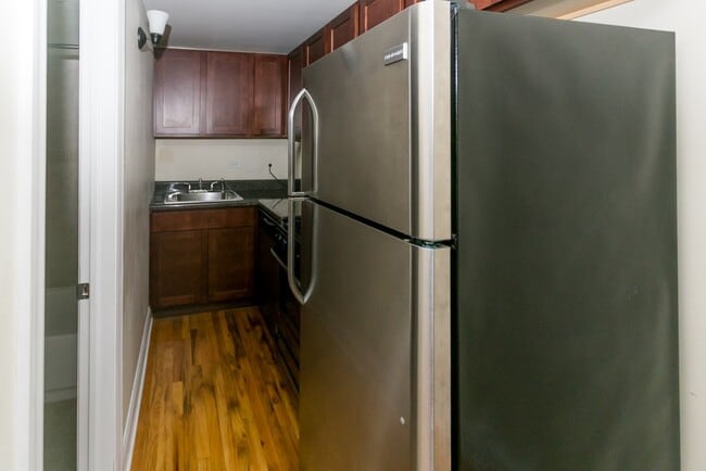 Photo - 1314 N Dearborn St Unidad 001