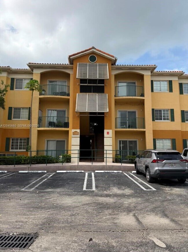 Photo - 7220 NW 114th Ave Unit 105
