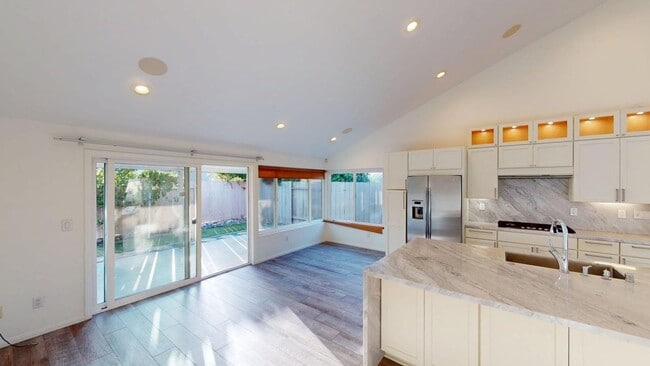 Photo - Spacious and beautifully updated 4 bedroom home available for long or short term lease.
