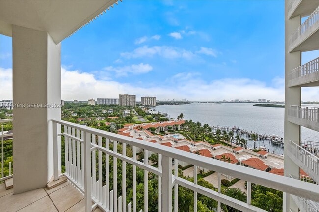 Building Photo - 4000 Towerside Terrace Unit 1405