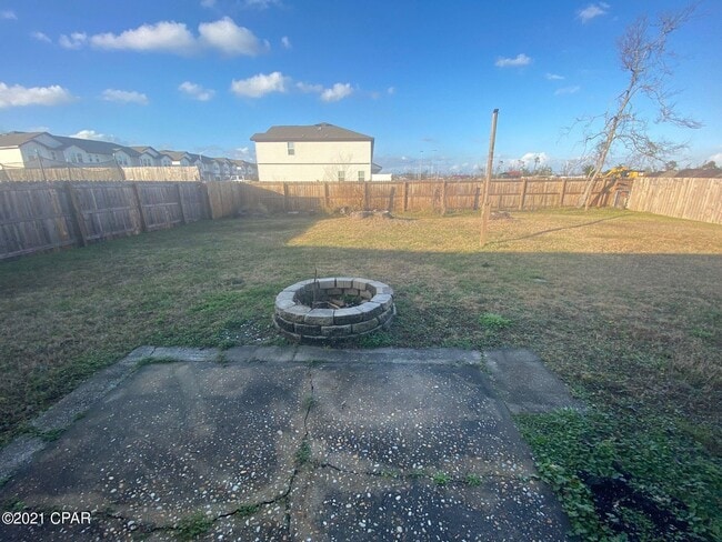 Photo - 610 E Pine Forest Dr