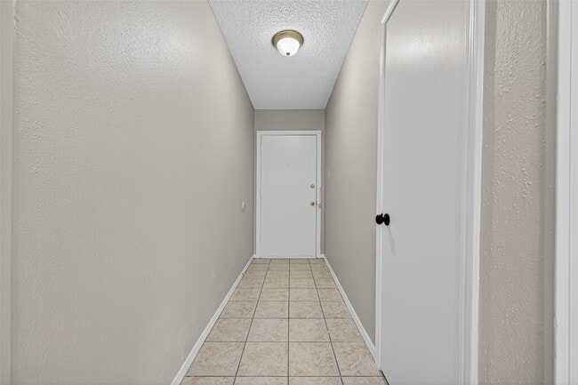 Photo - 7230 Oak Village Dr