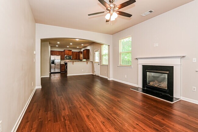 Photo - 107 Valdosta Ave