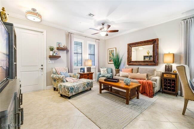 Photo - 1359 Artesia Dr E
