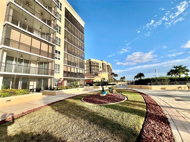 3321 Sunset Key Cir Unit 102