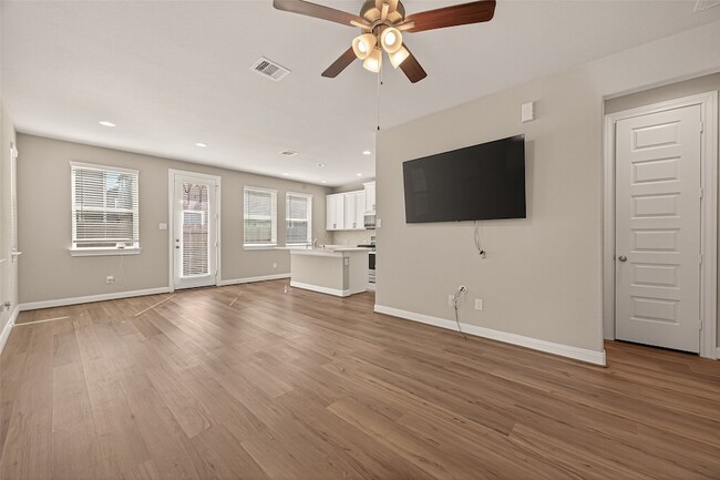 Photo - 3118 Cloud Forest Ln