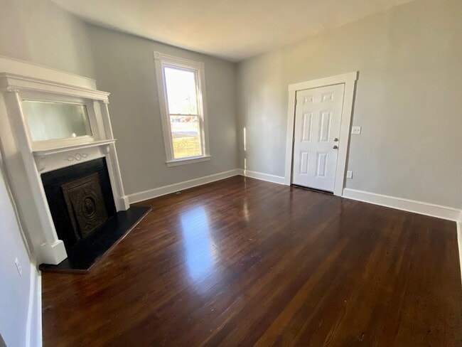 Photo - 317 Grove St