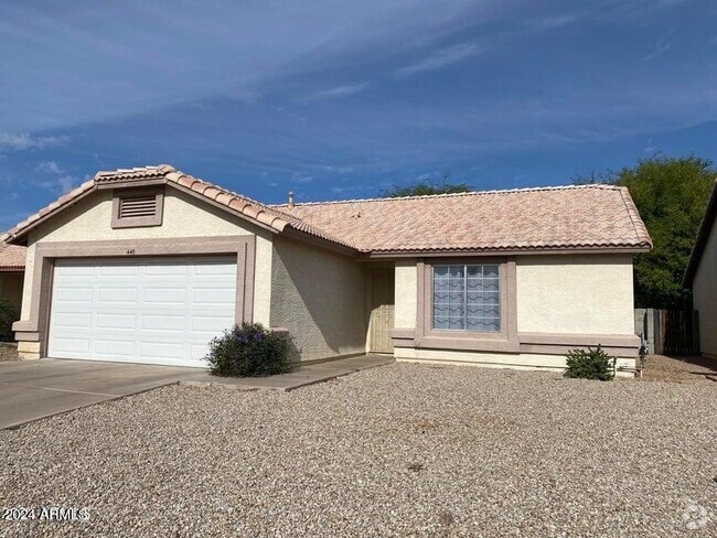 Building Photo - 440 E Del Rio St Rental