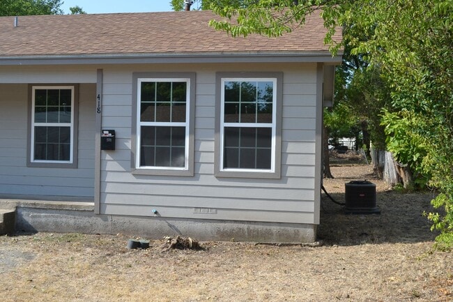 Photo - Renovated 1 bedroom 1 bath duplex!! Don't ...