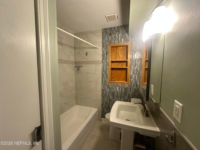 Photo - 820 3rd St N