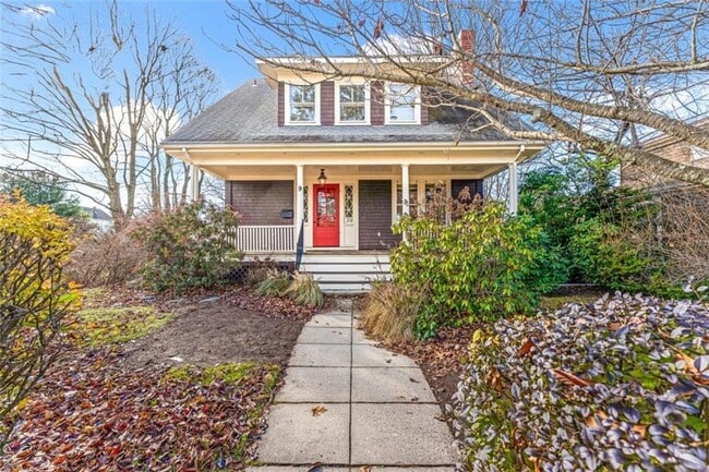 Building Photo - 9 Linden Ave