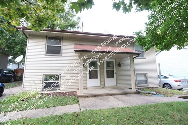 GREAT LOCATION!! 2 Bedroom, 1 Bath Duplex ... - GREAT LOCATION!! 2 Bedroom, 1 Bath Duplex ... House