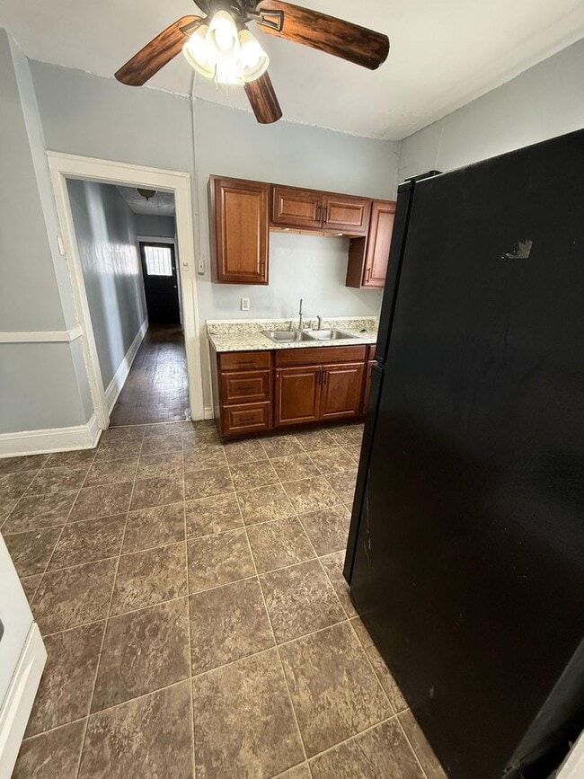 Photo - 3390 E 143rd St Unit 4