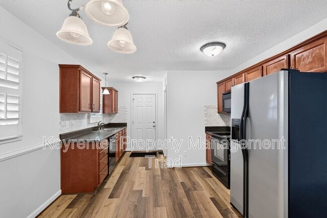 Photo - 9415 Glen Cross Dr