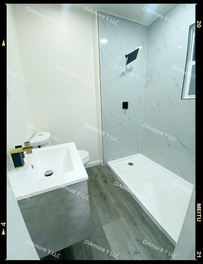 Photo - 2-212 High St