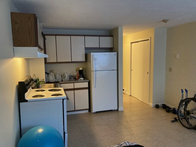 Photo - Toy Town Apartments Unidad 104A