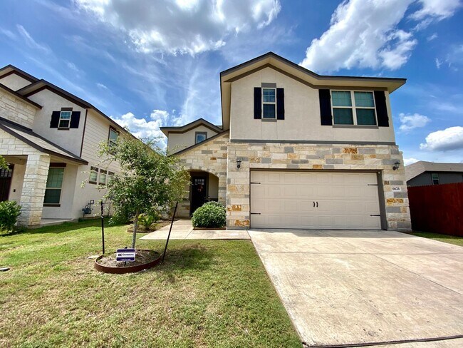 Building Photo - 3 bed 2.5 bath home in Steubing Farms Subd...