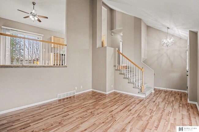 Photo - 11612 Monroe St