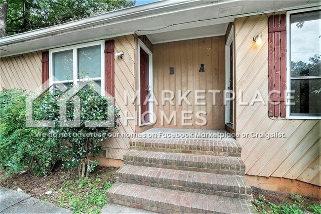 Photo - 3022 Cruse Rd NW