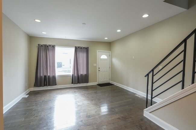 Photo - Super property 3 beds finished basement large yard