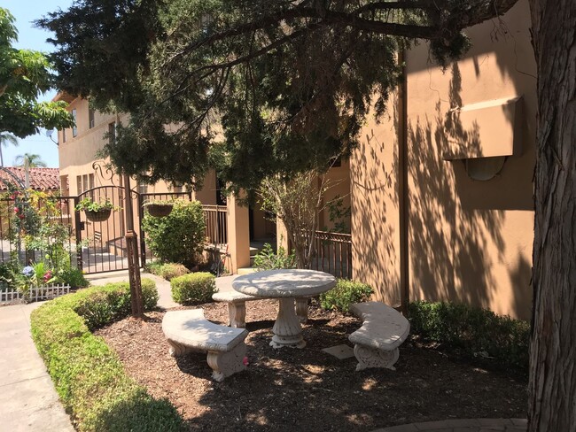 Photo - Room in an old convent--Females only Unidad Room 4