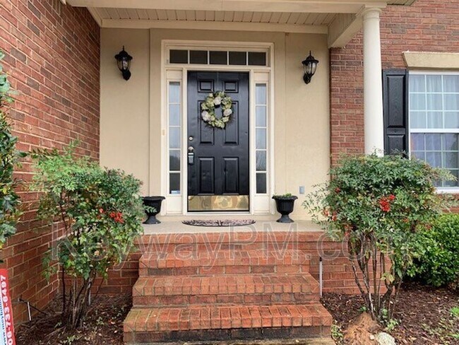 Photo - 4890 Somerset Dr