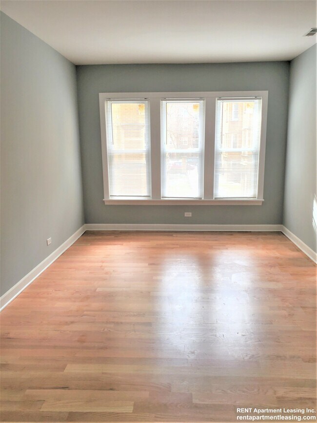 Photo - 1646 W Pratt Blvd Unit 2I