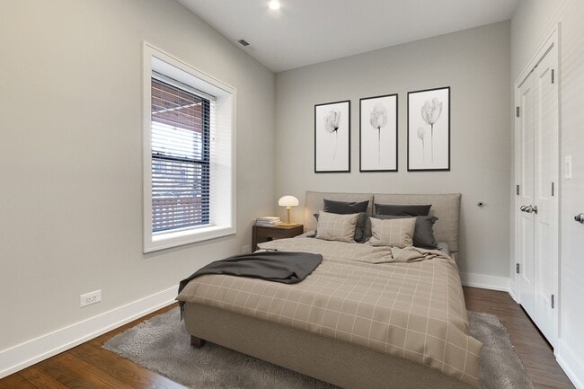 Photo - 852 W Lill Ave Unit 2