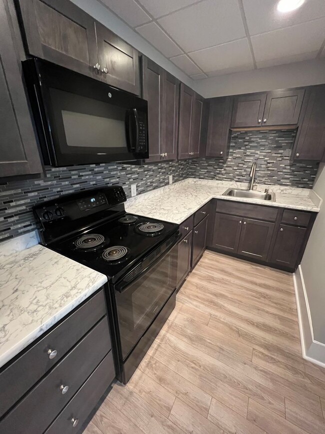 Photo - 68 Kenney St Unit 3