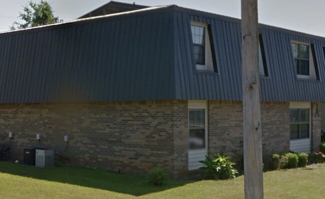Building Photo - 401 Dogwood Dr Rental