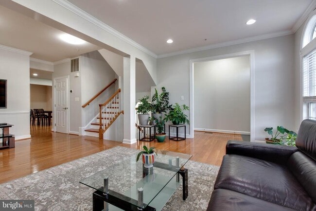 Photo - 1506 Penzance Way