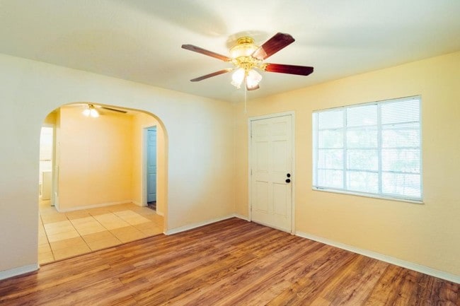Photo - 1744 Granville Ct S