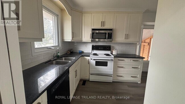 Photo - 136 River Run Terrace