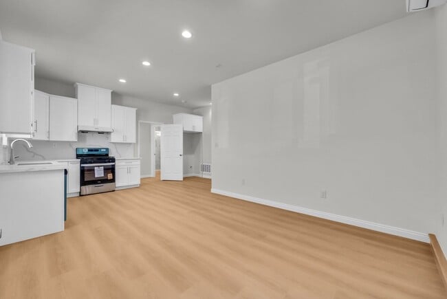 Building Photo - 14297 Goose St Unit 2
