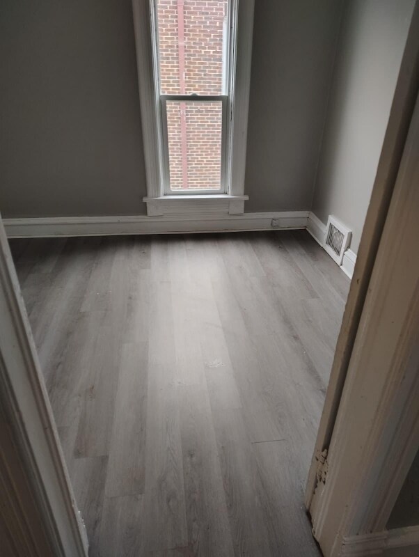 Photo - 975 Grant Ave Unidad 2