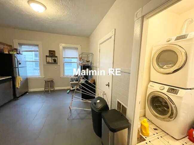 Photo - 10 Wave Ave Unit 3